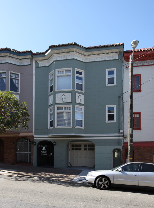 1551 Filbert St in San Francisco, CA - Building Photo - Building Photo