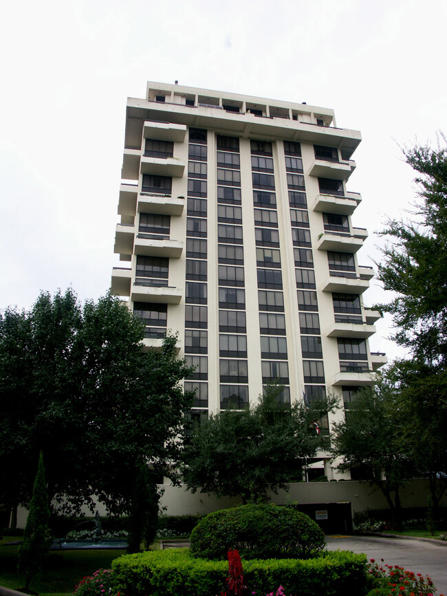 Timber Top Condominiums in Houston, TX - Building Photo - Building Photo