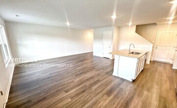 21352 Old Poseidon Ln in Athens, AL - Building Photo - Building Photo