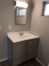 1920 W Lakeview Blvd in North Fort Myers, FL - Foto de edificio - Building Photo