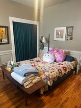 917 Myrtle Plz, Unit B in Lafayette, LA - Building Photo - Building Photo