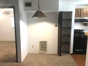 108 Ashley Dr in Fairview Heights, IL - Building Photo - Building Photo