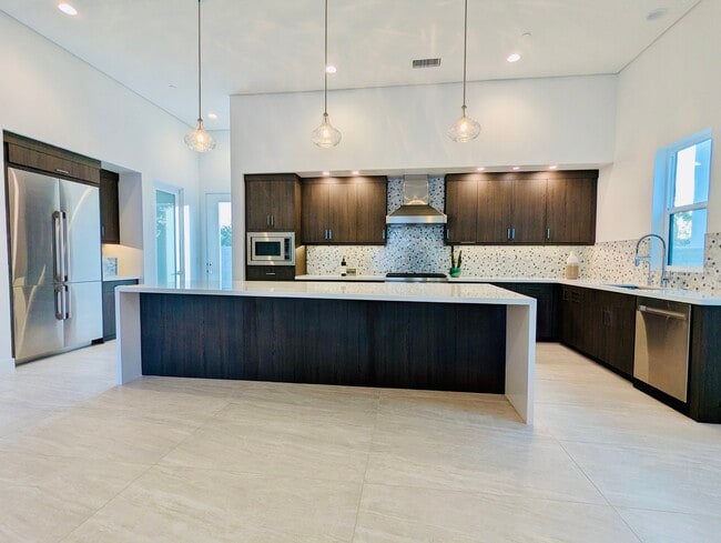 3402 Ambassador Dr in Palm Springs, CA - Building Photo - Building Photo