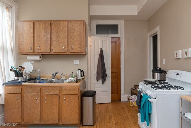 949 N Winchester Ave-Unit -Unit 2R in Chicago, IL - Building Photo - Building Photo