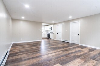 1 Lambert Rd in West Milford, NJ - Building Photo - Building Photo