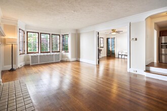 2155 Middlefield Rd in Cleveland Heights, OH - Building Photo - Building Photo
