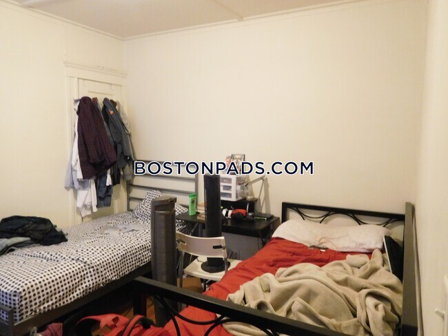 property at 1179 Boylston St