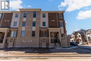 1 Kings Hill Dr in Brampton, ON - Building Photo