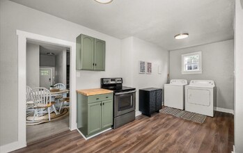 1718 W Dean Ave in Spokane, WA - Building Photo - Building Photo