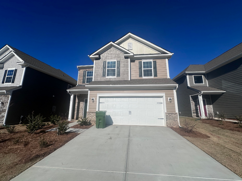 352 Runner Stone Ln in Fort Mill, SC - Building Photo