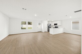 509 Roserun Dr in Montgomery, TX - Building Photo - Building Photo