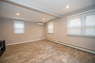 580 Park Ave in Huntington, NY - Building Photo - Building Photo