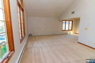 6 Donor Ave in Elmwood Park, NJ - Building Photo - Building Photo