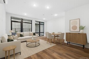 199 E Post Rd in White Plains, NY - Building Photo