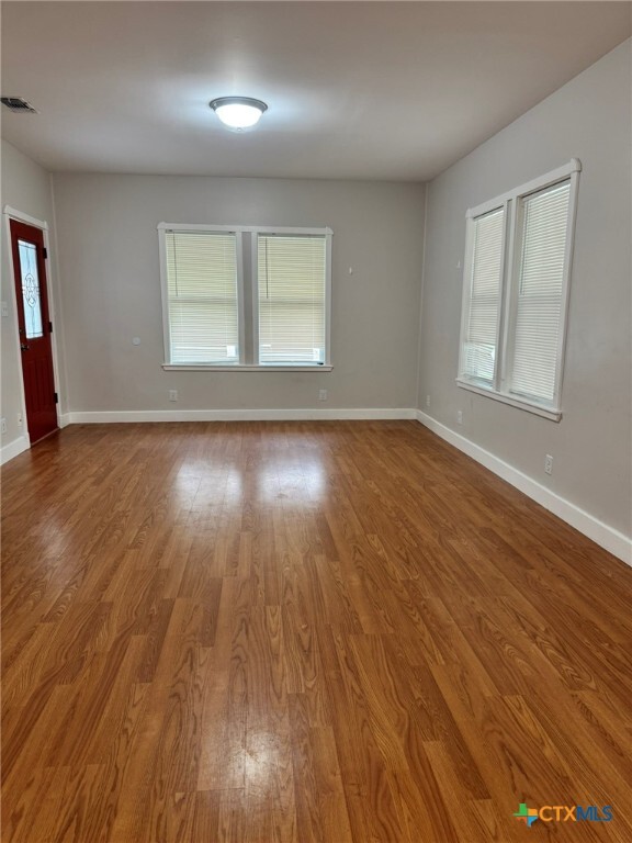 property at 613 N Cherry St