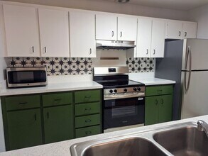 2822 SW 14th Dr in Gainesville, FL - Foto de edificio - Building Photo