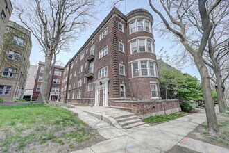 1927 N Prospect Ave in Milwaukee, WI - Building Photo - Building Photo