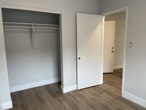 301 Indian Rd S in Sarnia, ON - Building Photo - Building Photo