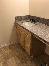 3215 Ellen Dr in Commerce, TX - Building Photo - Building Photo