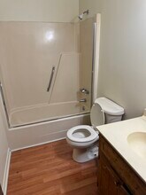 116 Country Village Ct, Unit 116 country village in Greenwood, SC - Foto de edificio - Building Photo