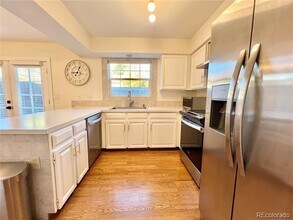 9112 E Amherst Dr in Denver, CO - Building Photo - Building Photo