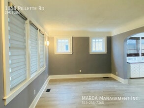 1858 Pillette Rd in Windsor, ON - Building Photo - Building Photo