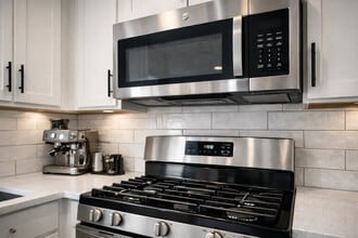 3333 Broadway in New York, NY - Foto de edificio - Building Photo