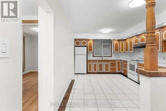 4124 Terrace Ave in Niagara Falls, ON - Foto de edificio - Building Photo