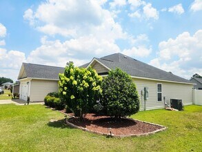 52 Century Dr in Cameron, NC - Building Photo - Building Photo