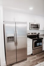 875 S Depot St, Unit B142 in Clearfield, UT - Building Photo - Building Photo