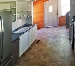 702 S Washington St in Stillwater, OK - Building Photo - Building Photo