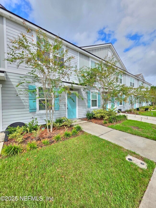 8377 Retrograde Rd in Jacksonville, FL - Building Photo - Building Photo
