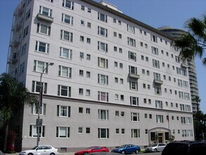 Artaban in Long Beach, CA - Building Photo - Building Photo