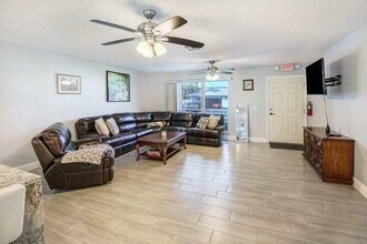 120 E Park Ln in Cocoa Beach, FL - Building Photo - Building Photo