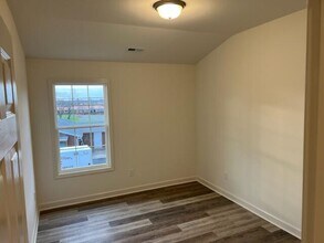 339 Platt Dr in Nicholasville, KY - Building Photo - Building Photo