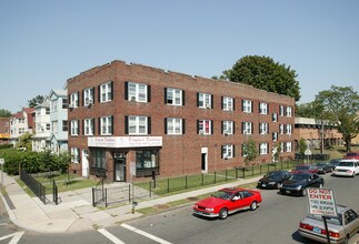 1916-1918 Broad St in Hartford, CT - Building Photo - Building Photo