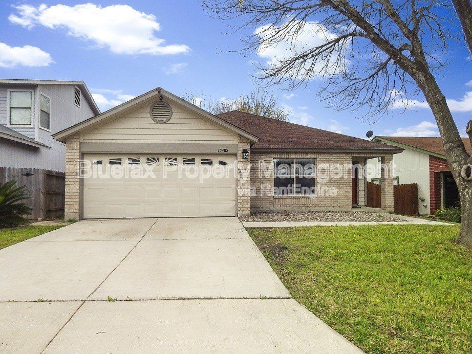 10482 Tippecanoe in San Antonio, TX - Building Photo