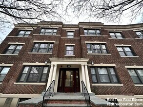 27 Egremont Rd, Unit 1 in Boston, MA - Foto de edificio - Building Photo
