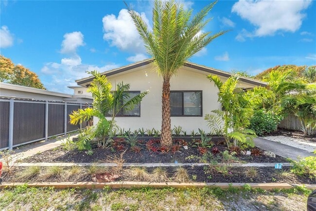 754 NE 40th St, Unit B in Oakland Park, FL - Foto de edificio - Building Photo