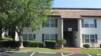 2400 Forest Dr in Inverness, FL - Building Photo