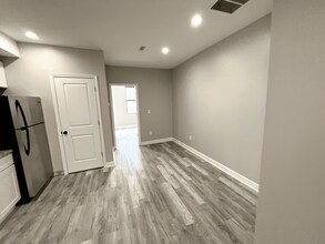 200 E 22nd St in Baltimore, MD - Building Photo - Building Photo
