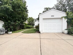 2904 Salem Ave in St. Louis Park, MN - Foto de edificio - Building Photo