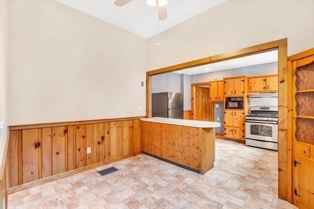 54 Harris St in Acton, MA - Building Photo - Building Photo