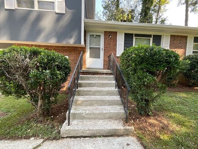 2356 Clifton Springs Manor in Decatur, GA - Building Photo - Building Photo