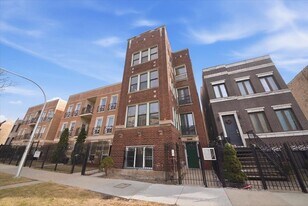 6541 S Woodlawn Ave in Chicago, IL - Building Photo