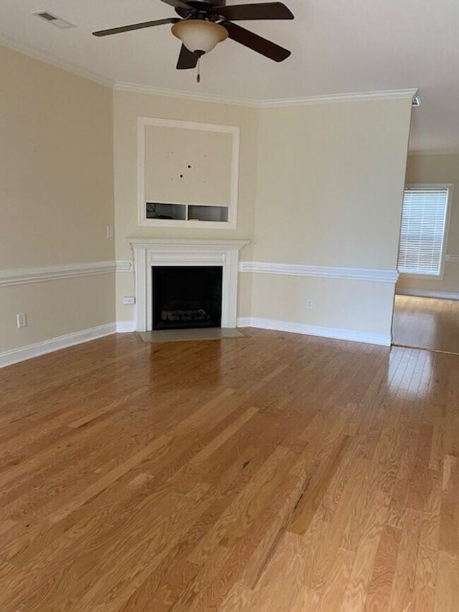 1944B Cambria Dr in Greenville, NC - Building Photo - Building Photo