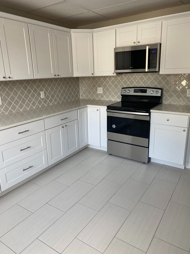 820 Main St in Dickson City, PA - Building Photo - Building Photo