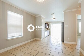 6815 Meadow Ash Dr in Converse, TX - Building Photo - Building Photo