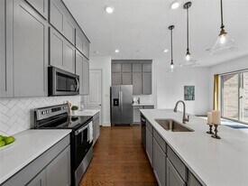 1059 Maverick Dr in Allen, TX - Building Photo