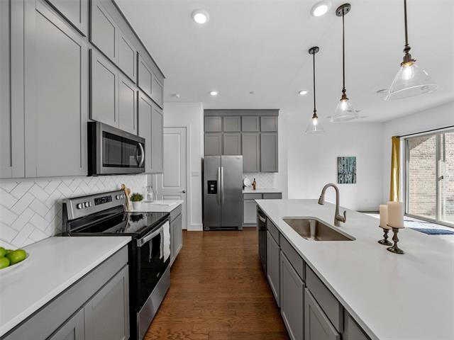 property at 1059 Maverick Dr